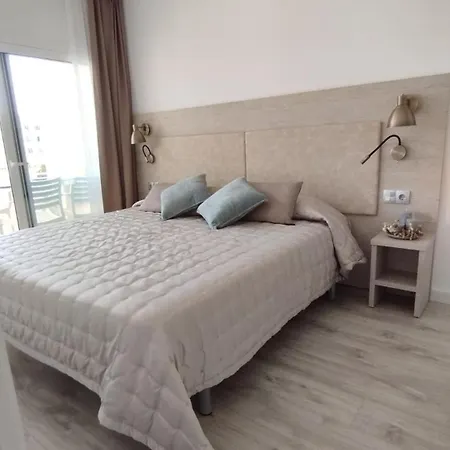 Cerca De La Playa En